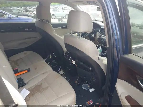 5XYPGDA39HG287208 2017 KIA SORENTO - Image 8
