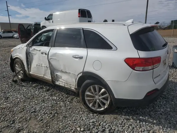 5XYPGDA39HG290450 2017 KIA SORENTO - Image 2