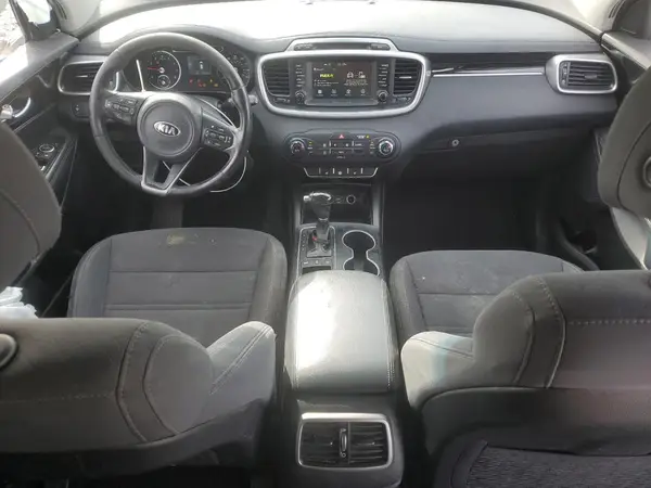 5XYPGDA39HG290450 2017 KIA SORENTO - Image 8