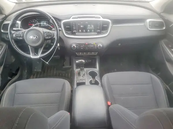 5XYPGDA39HG313208 2017 KIA SORENTO - Image 8