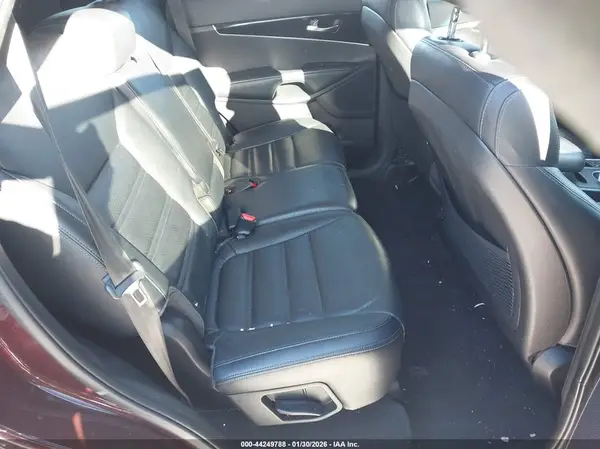 5XYPGDA39HG326718 2017 KIA SORENTO - Image 8