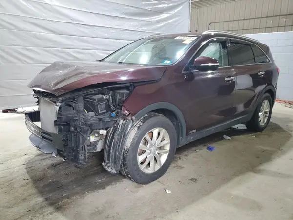 5XYPGDA39HG328484 2017 KIA SORENTO - Image 1