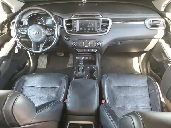 5XYPGDA39HG328582 2017 KIA SORENTO - Image 8