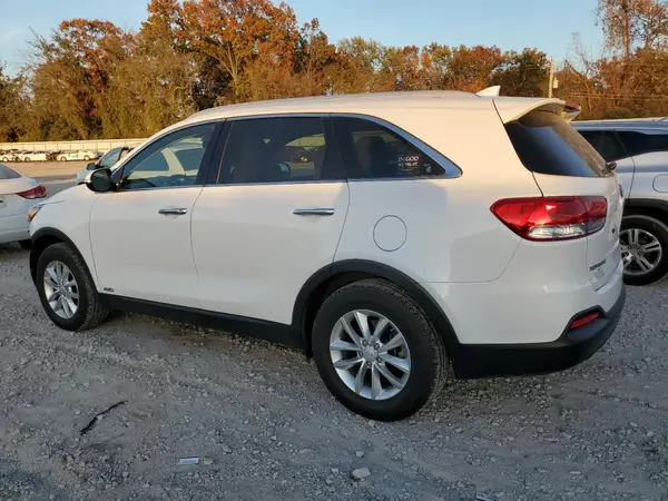 5XYPGDA39HG332518 2017 KIA SORENTO - Image 2