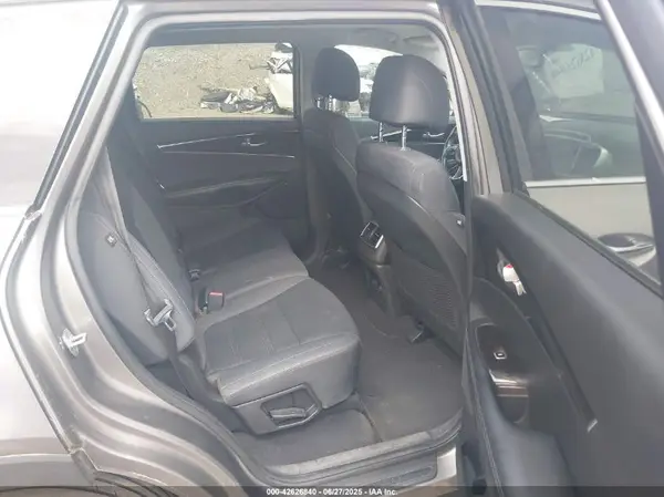 5XYPGDA39HG337363 2017 KIA SORENTO - Image 8