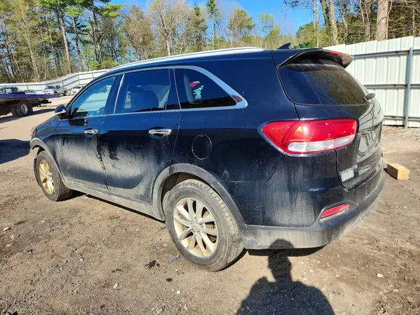 5XYPGDA39JG340611 2018 KIA SORENTO - Image 2
