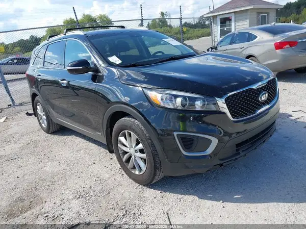 5XYPGDA39JG341497 2018 KIA SORENTO - Image 1