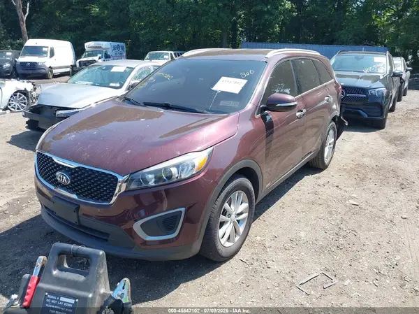 5XYPGDA39JG349793 2018 KIA SORENTO - Image 2