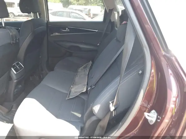 5XYPGDA39JG349793 2018 KIA SORENTO - Image 8