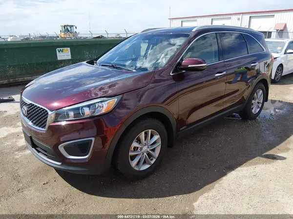 5XYPGDA39JG358851 2018 KIA SORENTO - Image 2