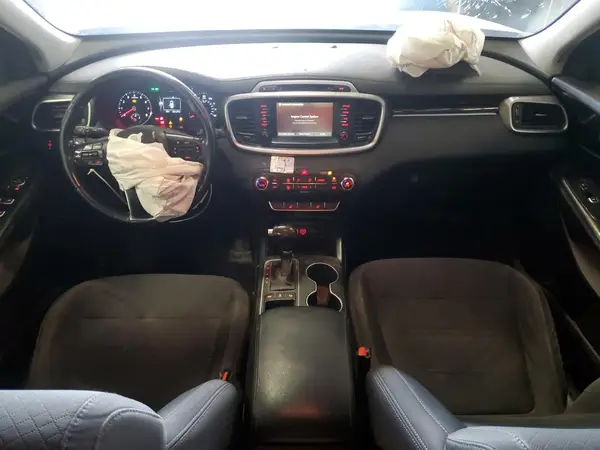 5XYPGDA39JG359319 2018 KIA SORENTO - Image 8