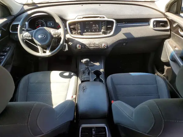 5XYPGDA39JG362768 2018 KIA SORENTO - Image 8