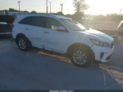 5XYPGDA39JG368912 2018 KIA SORENTO
