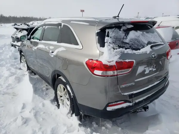 5XYPGDA39JG377836 2018 KIA SORENTO - Image 2