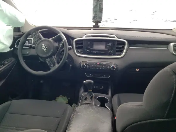 5XYPGDA39JG377836 2018 KIA SORENTO - Image 8