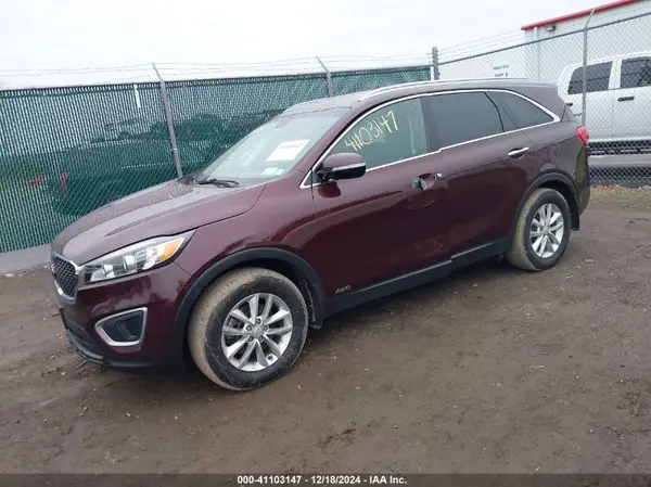 5XYPGDA39JG379151 2018 KIA SORENTO - Image 2