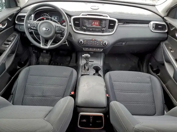 5XYPGDA39JG401018 2018 KIA SORENTO - Image 8
