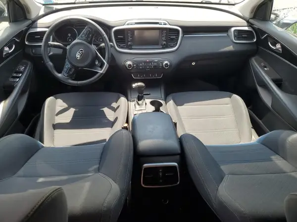 5XYPGDA39JG413315 2018 KIA SORENTO - Image 8