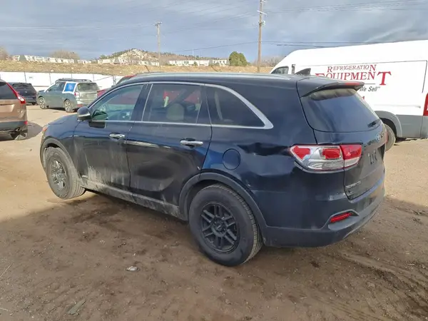 5XYPGDA39JG414707 2018 KIA SORENTO - Image 2