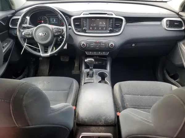 5XYPGDA39JG415212 2018 KIA SORENTO - Image 8