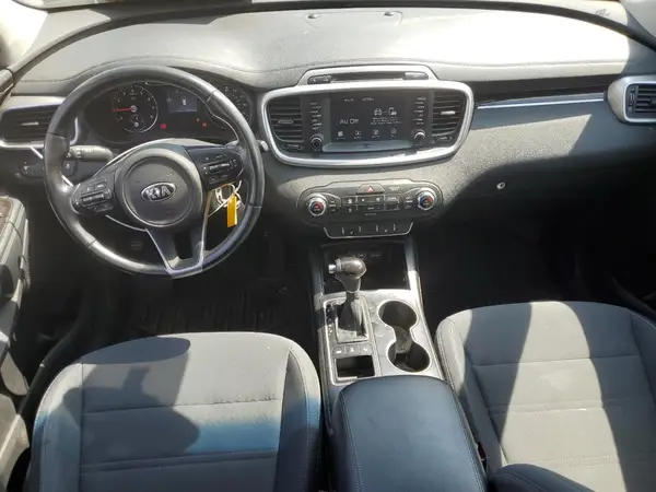 5XYPGDA39JG418787 2018 KIA SORENTO - Image 8