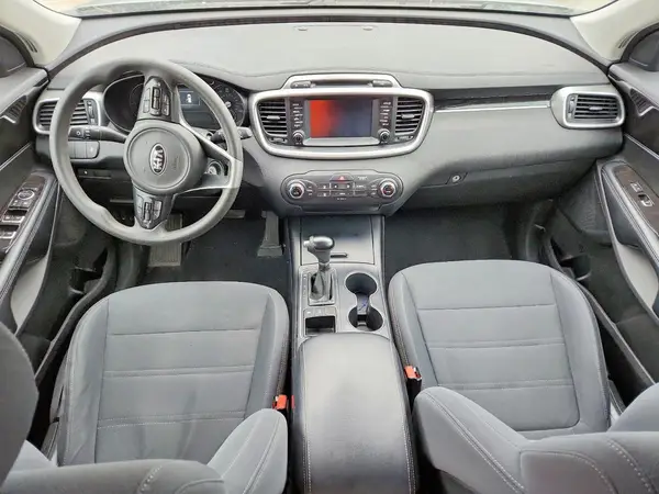 5XYPGDA39JG422810 2018 KIA SORENTO - Image 8