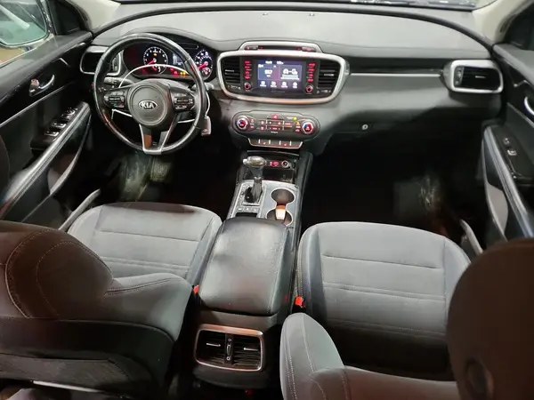 5XYPGDA39JG427487 2018 KIA SORENTO - Image 8