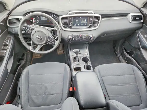 5XYPGDA39JG427571 2018 KIA SORENTO - Image 8