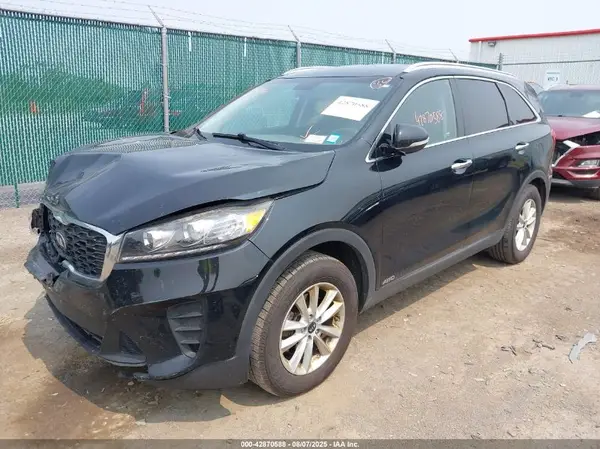 5XYPGDA39KG439642 2019 KIA SORENTO - Image 2