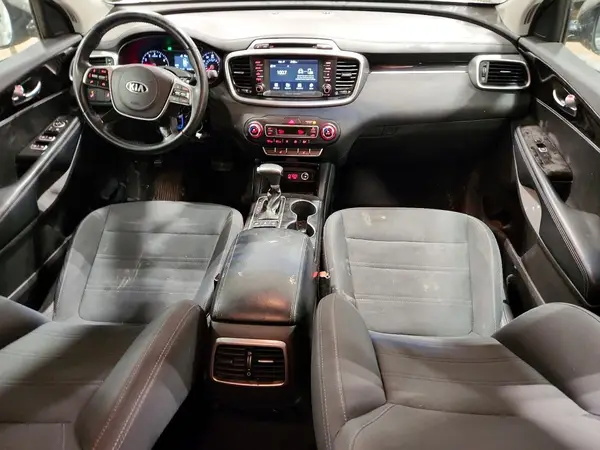 5XYPGDA39KG463374 2019 KIA SORENTO - Image 8