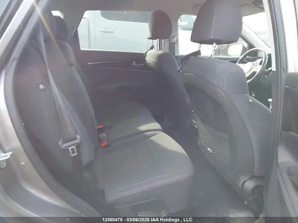 5XYPGDA39KG468591 2019 KIA SORENTO - Image 8