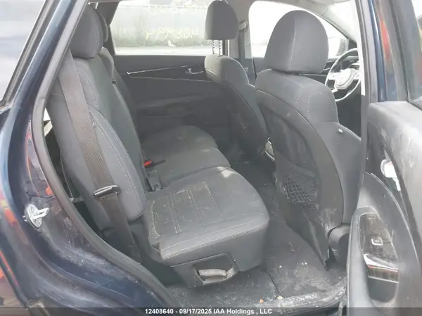5XYPGDA39KG468994 2019 KIA SORENTO - Image 8