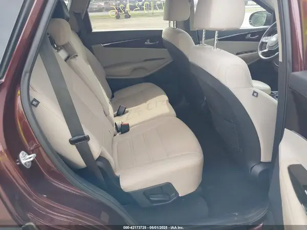 5XYPGDA39KG478036 2019 KIA SORENTO - Image 8
