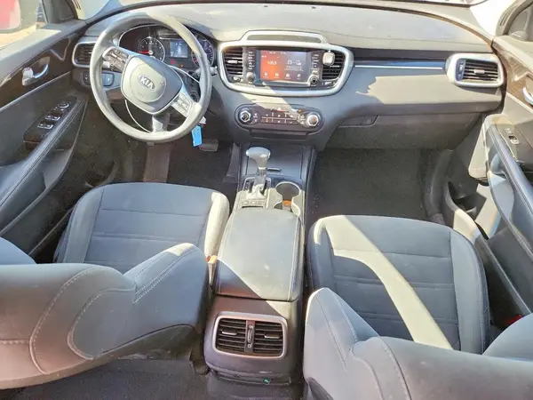 5XYPGDA39KG497704 2019 KIA SORENTO - Image 8