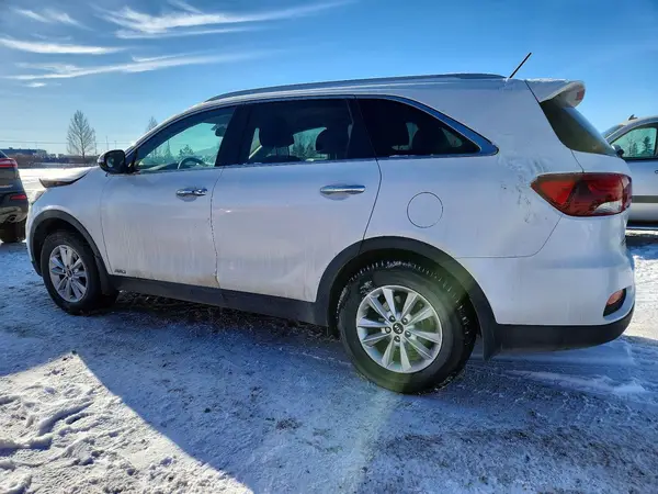 5XYPGDA39KG513397 2019 KIA SORENTO - Image 2