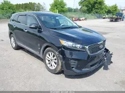 5XYPGDA39KG525176 2019 KIA SORENTO