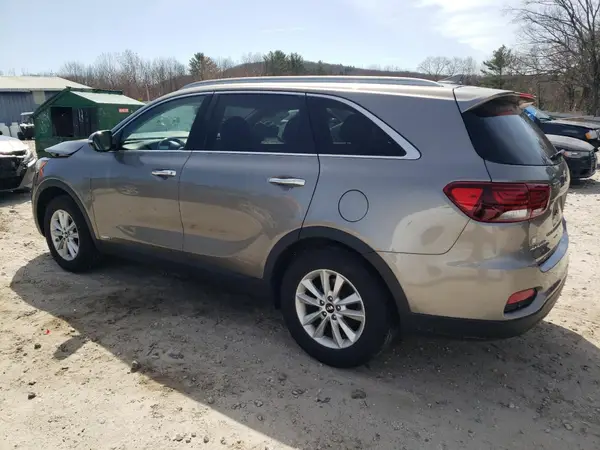 5XYPGDA39KG532936 2019 KIA SORENTO - Image 2
