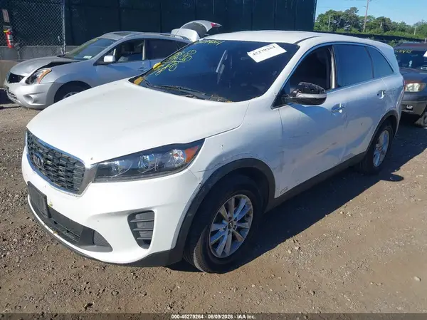 5XYPGDA39KG536128 2019 KIA SORENTO - Image 2