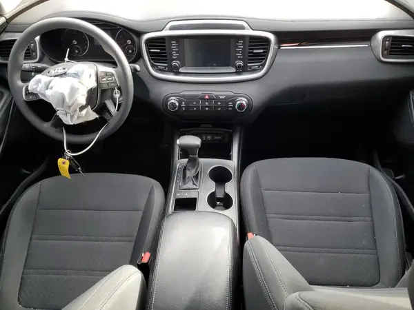 5XYPGDA39KG536890 2019 KIA SORENTO - Image 8