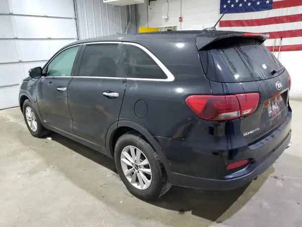 5XYPGDA39KG546562 2019 KIA SORENTO - Image 2