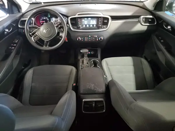 5XYPGDA39KG559473 2019 KIA SORENTO - Image 8