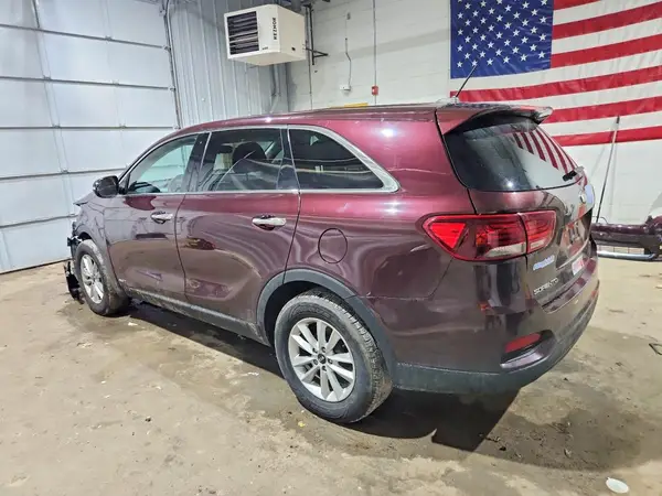 5XYPGDA39KG561157 2019 KIA SORENTO - Image 2