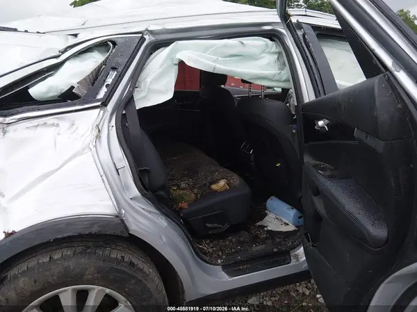 5XYPGDA39KG573938 2019 KIA SORENTO - Image 8