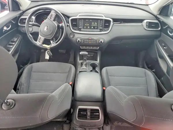 5XYPGDA39KG577147 2019 KIA SORENTO - Image 8