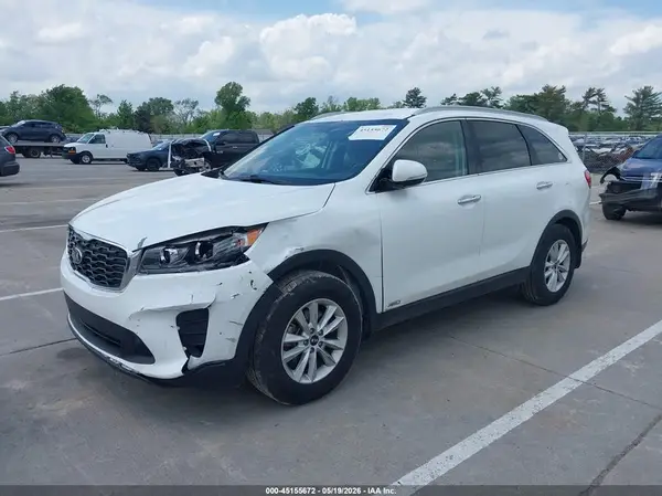 5XYPGDA39KG592229 2019 KIA SORENTO - Image 2