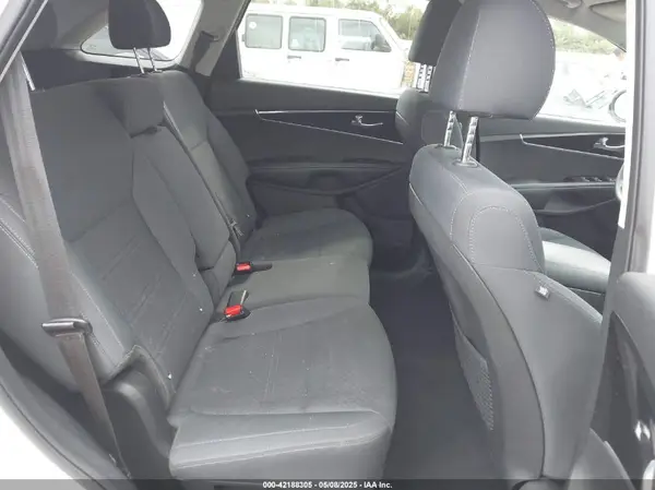5XYPGDA39LG639034 2020 KIA SORENTO - Image 8