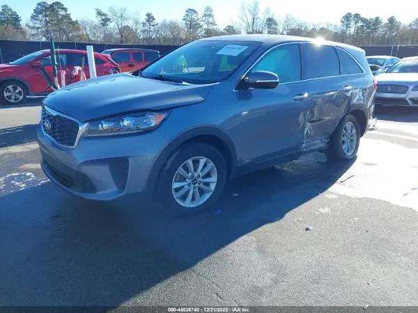 5XYPGDA39LG647263 2020 KIA SORENTO - Image 2