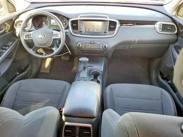5XYPGDA39LG672230 2020 KIA SORENTO - Image 8