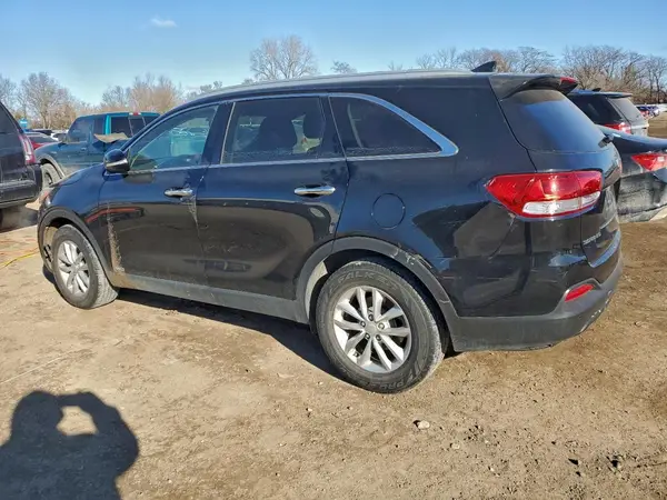 5XYPGDA3XGG006595 2016 KIA SORENTO - Image 2
