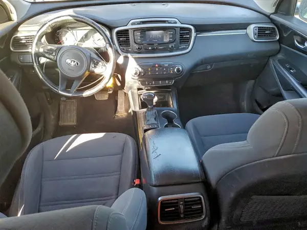 5XYPGDA3XGG006595 2016 KIA SORENTO - Image 8